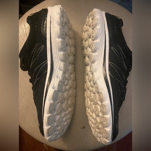 (EUC) SKECHERS WOMENS GO WALK FLASH SIZE 7 BLACK/WHITE EXCELLENT CONDITION - Picture 4 of 9